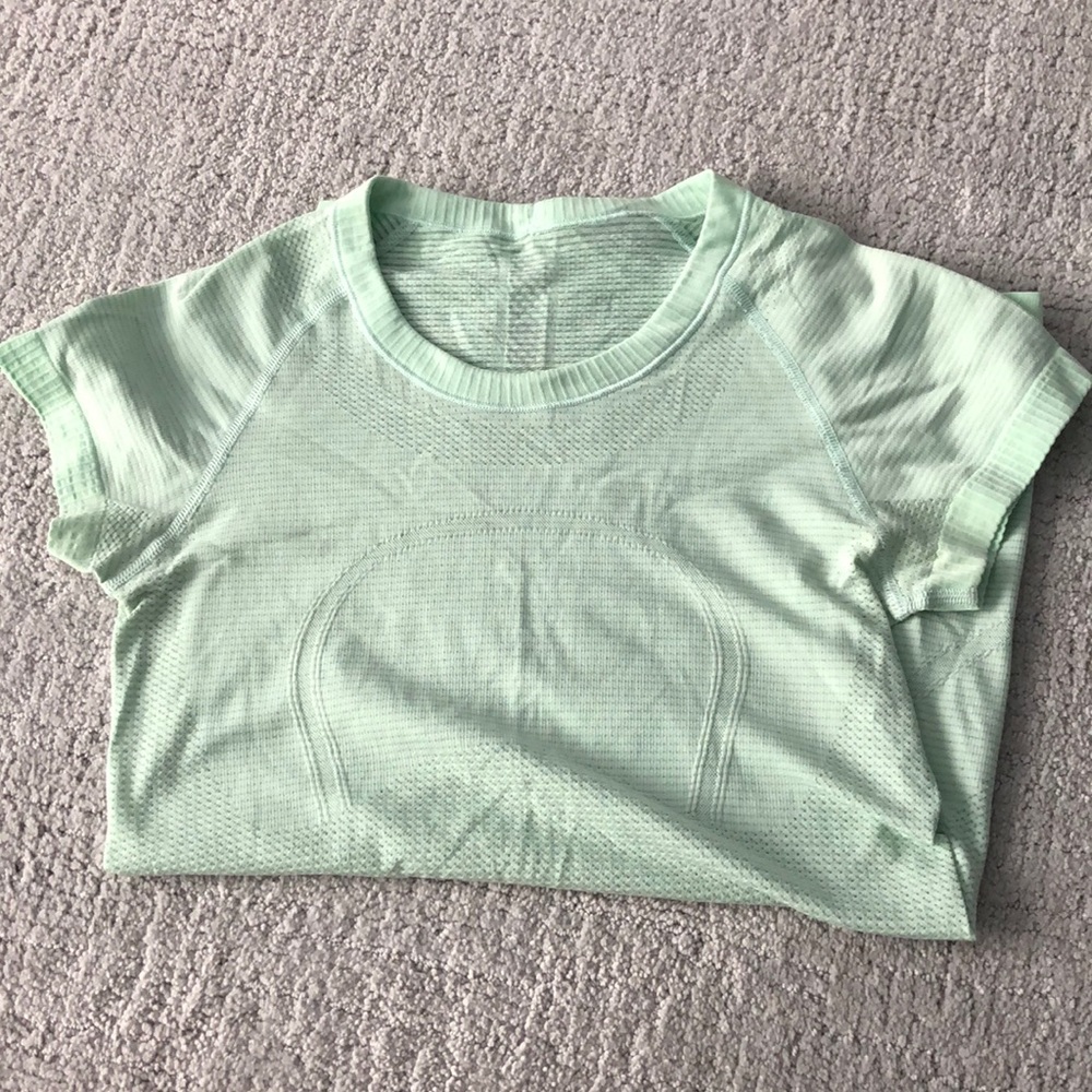 lululemon athletic t shirt
